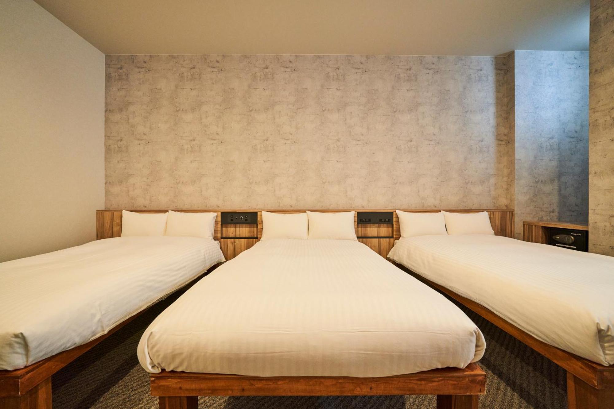 Eight Point Inn Kanazawa Bagian luar foto